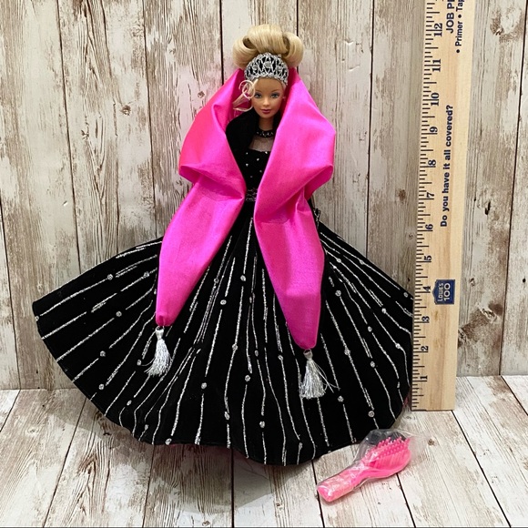 1998 Special Edition Happy Holidays Barbie Doll - Picture 3 of 12